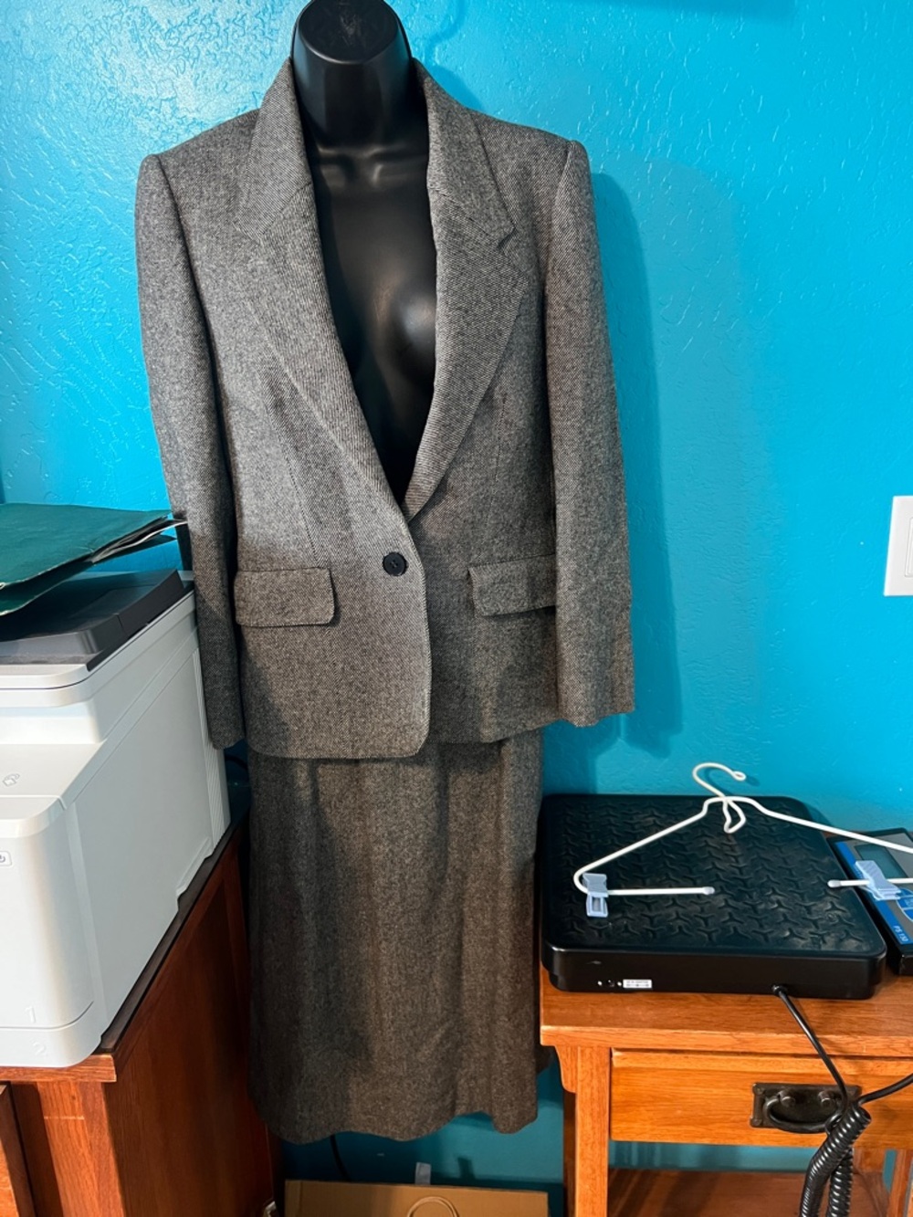 Evan Picone Gray Wool Blend Blazer and Skirt Set